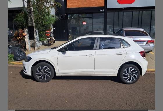 VOLKSWAGEN POLO 1.0 MPI TOTAL FLEX MANUAL